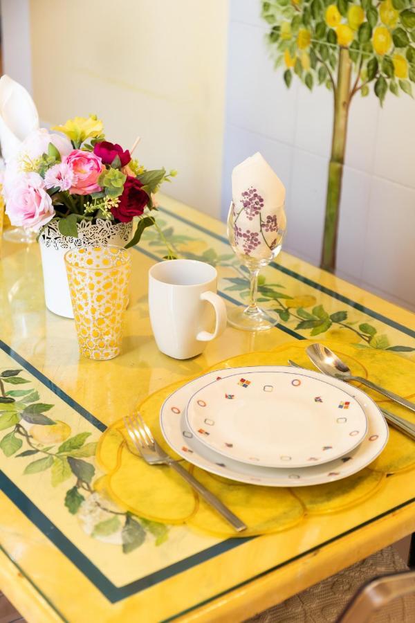Monti Romantic Sunshine Maisonette Buitenkant foto