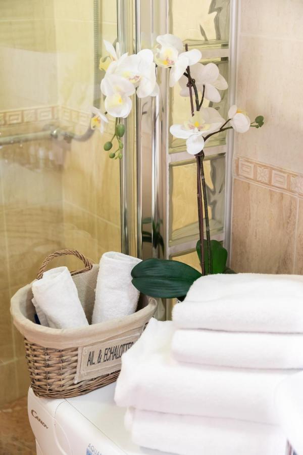 Monti Romantic Sunshine Maisonette Buitenkant foto